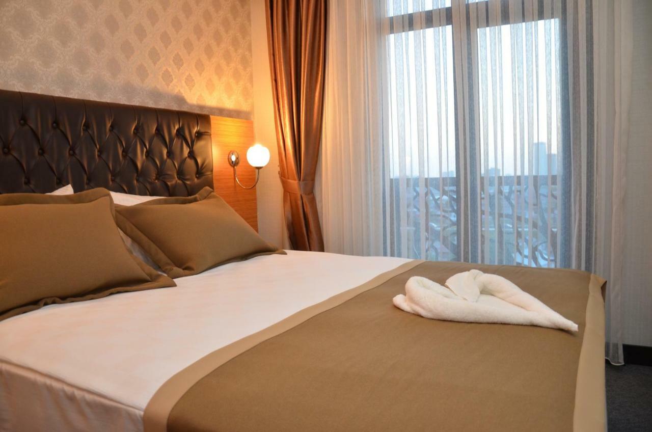 Grand Lark Hotel Adalar Kültér fotó