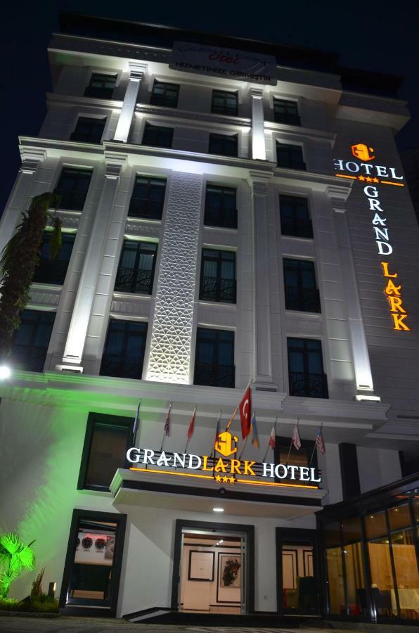 Grand Lark Hotel Adalar Kültér fotó